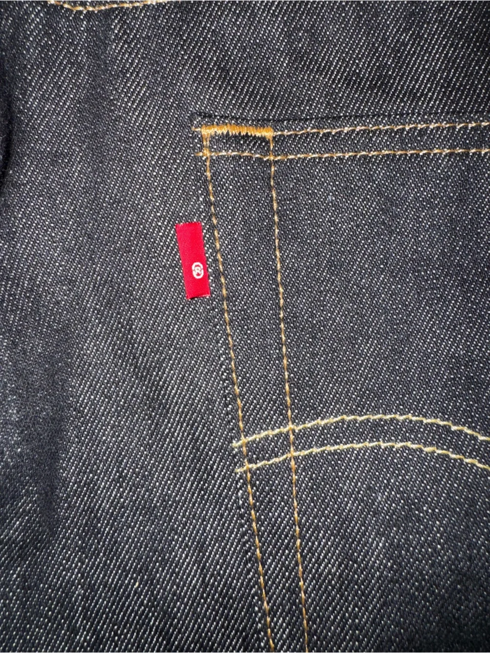 Levi's 501 Men's Jeans in Dark Indigo NWT 42X32.